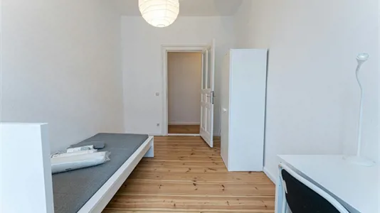 Rooms in Berlin Friedrichshain-Kreuzberg - photo 2