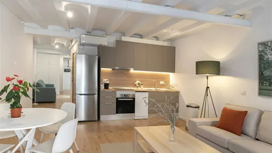Apartments in Barcelona Ciutat Vella - photo 5
