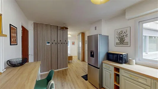 Rooms in Saint-Julien-en-Genevois - photo 8