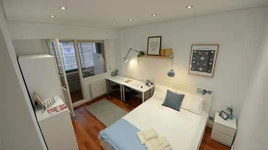Rooms in Bilbao - photo 1