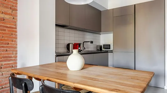 Apartments in Barcelona Ciutat Vella - photo 4