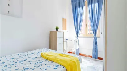 Room for rent in Milano Zona 6 - Barona, Lorenteggio, Milan