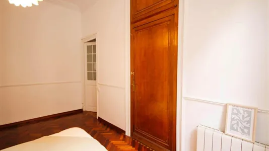 Rooms in Barcelona Eixample - photo 7