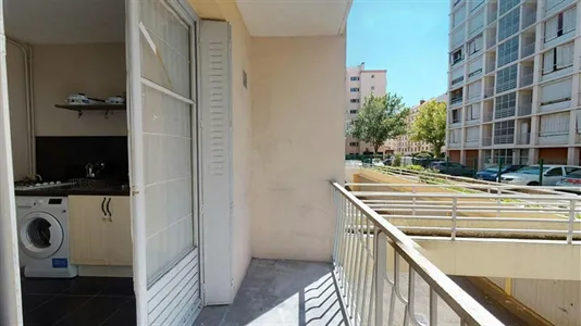 Apartments in Lyon - photo 2