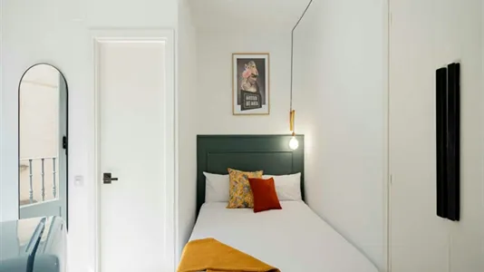 Rooms in Madrid Centro - photo 1