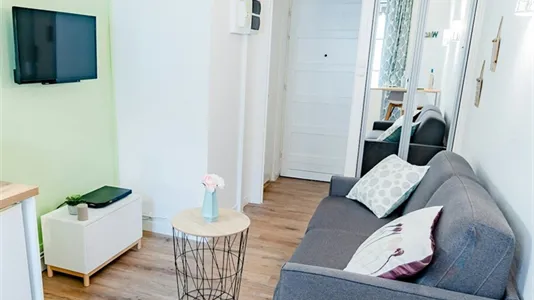 Apartments in Lyon - photo 2