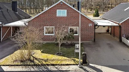 Södertälje - 5rok - tillsv - 18.975kr/mån