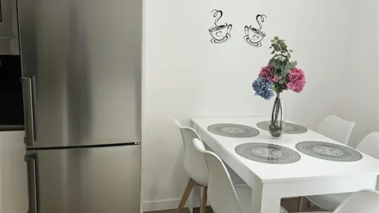 Rooms in Zaragoza - photo 9