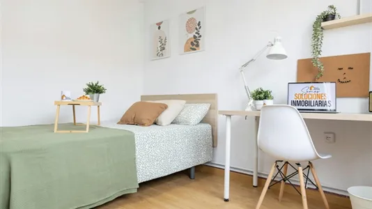 Rooms in Adaro - photo 5