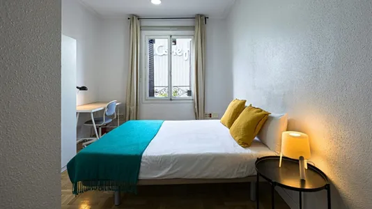 Rooms in Madrid Chamberí - photo 2