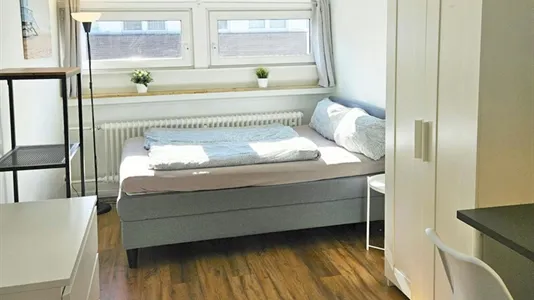 Rooms in Cologne Innenstadt - photo 1