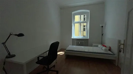 Rooms in Berlin Charlottenburg-Wilmersdorf - photo 5