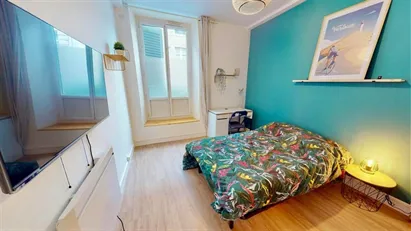 Room for rent in Pau, Nouvelle-Aquitaine