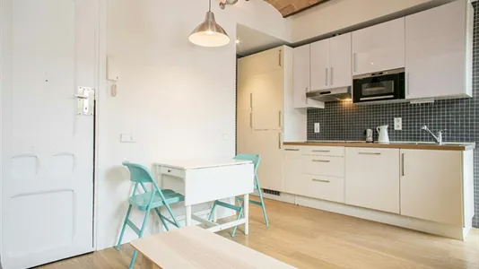 Apartments in Barcelona Ciutat Vella - photo 8