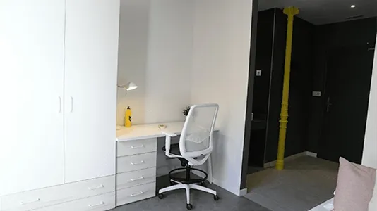 Rooms in Madrid Centro - photo 5