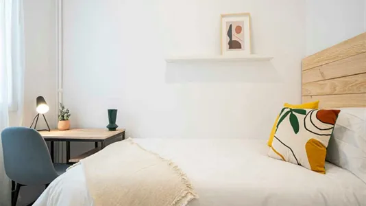 Rooms in Madrid Chamberí - photo 2