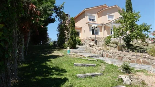 Houses in Colmenar Viejo - photo 3