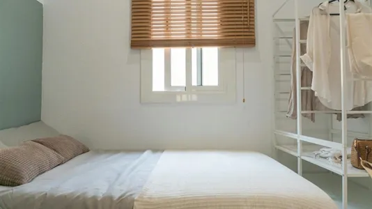 Rooms in Barcelona Eixample - photo 2