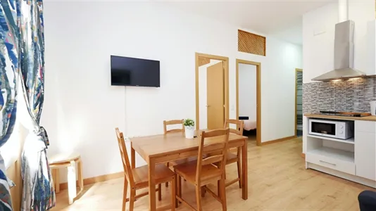 Rooms in Barcelona Ciutat Vella - photo 5