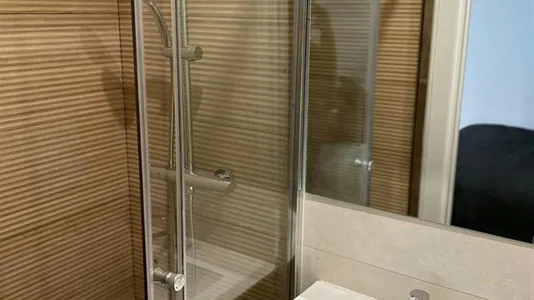 Rooms in Madrid Centro - photo 5