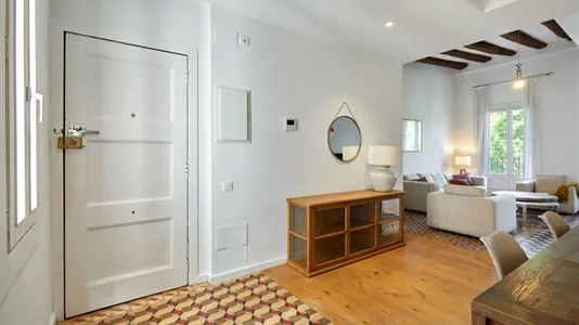 Apartments in Barcelona Ciutat Vella - photo 2