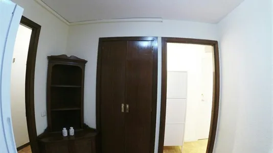 Rooms in Madrid Tetuán - photo 10