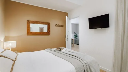 Rooms in Barcelona Eixample - photo 3