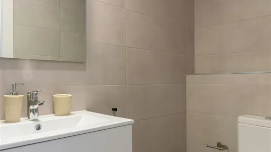 Rooms in Barcelona Sarrià-St. Gervasi - photo 9