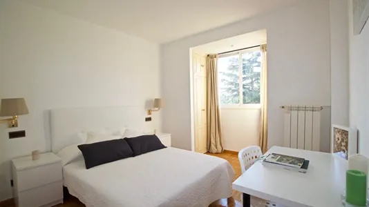 Rooms in Madrid Fuencarral-El Pardo - photo 1