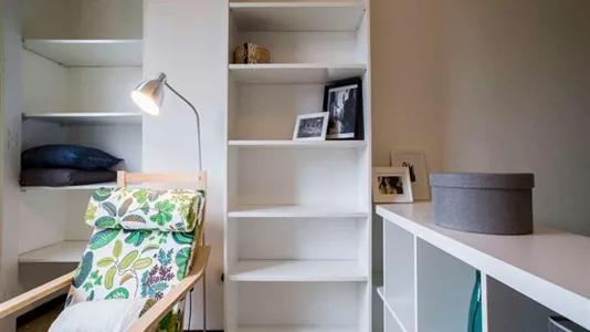 Rooms in Milano Zona 8 - Fiera, Gallaratese, Quarto Oggiaro - photo 2