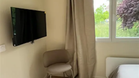 Houses in Caen - photo 7