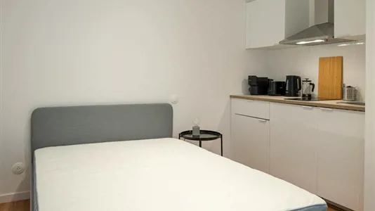 Apartments in Bobigny - photo 2