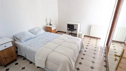 Rooms in Argentona - photo 1