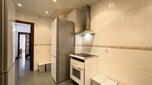 Rooms in Barcelona Eixample - photo 8