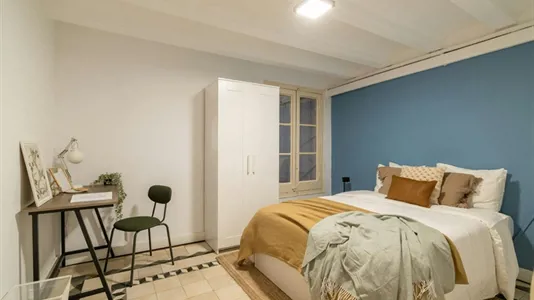 Rooms in Barcelona Ciutat Vella - photo 1