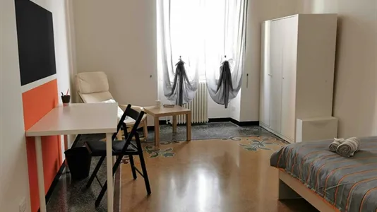 Rooms in Genoa - photo 4