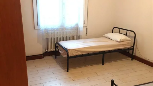 Rooms in Padua - photo 2