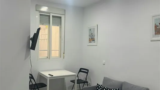 Apartments in Madrid Chamberí - photo 1