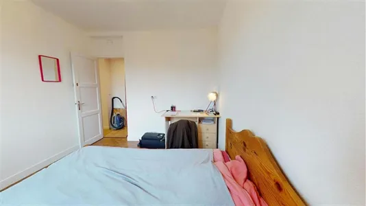 Rooms in Chambéry - photo 2