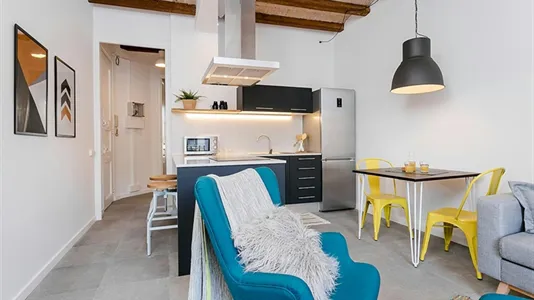 Apartments in Barcelona Eixample - photo 5