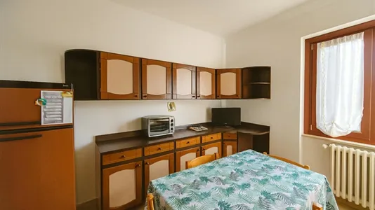 Rooms in Milano Zona 8 - Fiera, Gallaratese, Quarto Oggiaro - photo 5