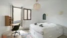 Room for rent, Paris 20ème arrondissement, Paris, &lt;span class=&quot;blurred street&quot; onclick=&quot;ProcessAdRequest(10914044)&quot;&gt;&lt;span class=&quot;hint&quot;&gt;See streetname&lt;/span&gt;[xxxxxxxxxxxxx]&lt;/span&gt;