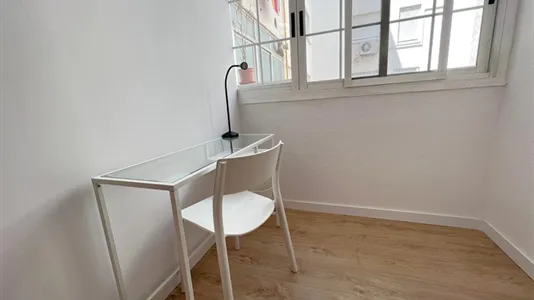 Rooms in el Camí de Vera - photo 6