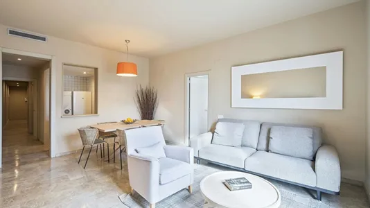 Rooms in Barcelona Ciutat Vella - photo 10