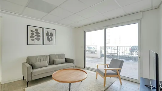 Apartments in Bobigny - photo 10