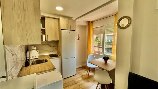 Rooms in Zaragoza - photo 8