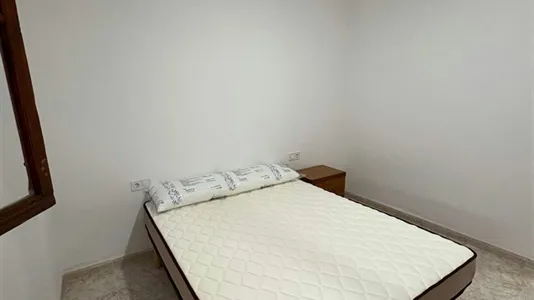Rooms in Castellón de la Plana/Castelló de la Plana - photo 3