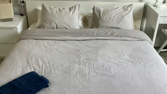 Rooms in Barcelona Eixample - photo 8