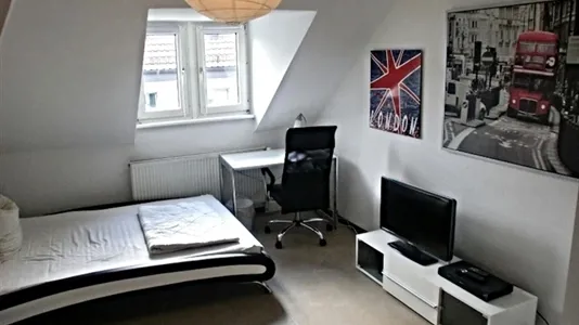 Rooms in Frankfurt Süd - photo 1