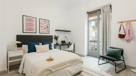 Rooms in Valencia L'Eixample - photo 1